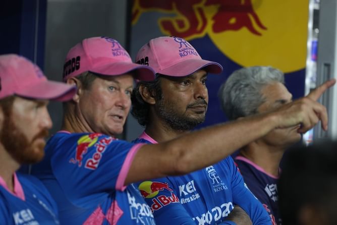 [Watch] Kumar Sangakkara receives grand welcome at the Royals Academy ahead of IPL 2022 Auction