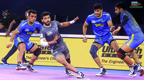 Vikash Khandola's brilliant raiding performance helped Haryana Steelers defeat Tamil Thalaivas (Image Courtesy: PKL/Facebook)