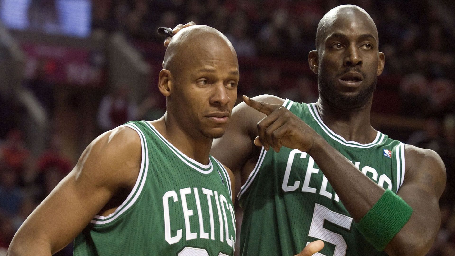 Former Boston Celtics stars Ray Allen and Kevin Garnett were both present for the NBA 75th-anniversary team introductions