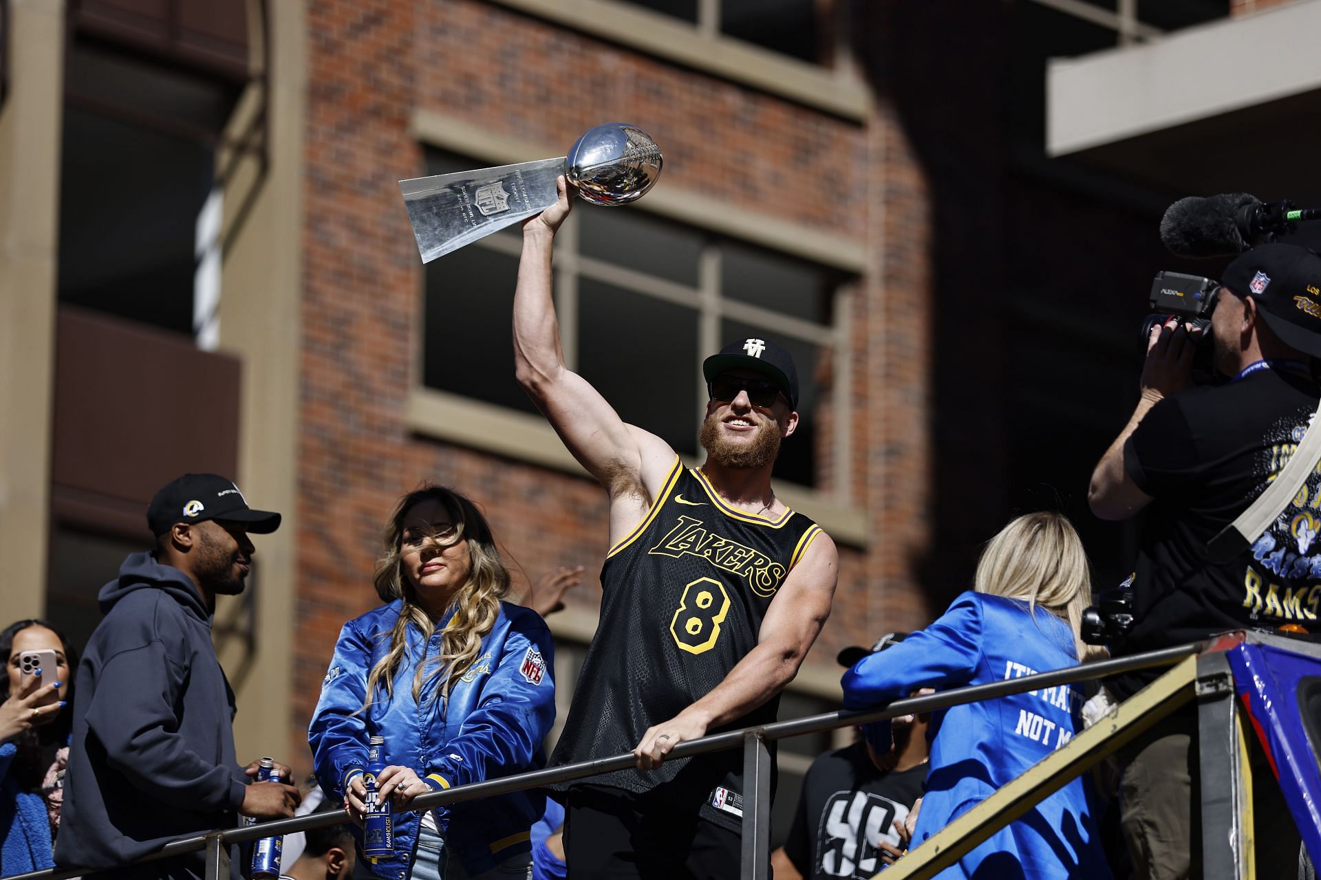 theScore - Cooper Kupp pulled up to the parade with a Kobe Bryant jersey.  