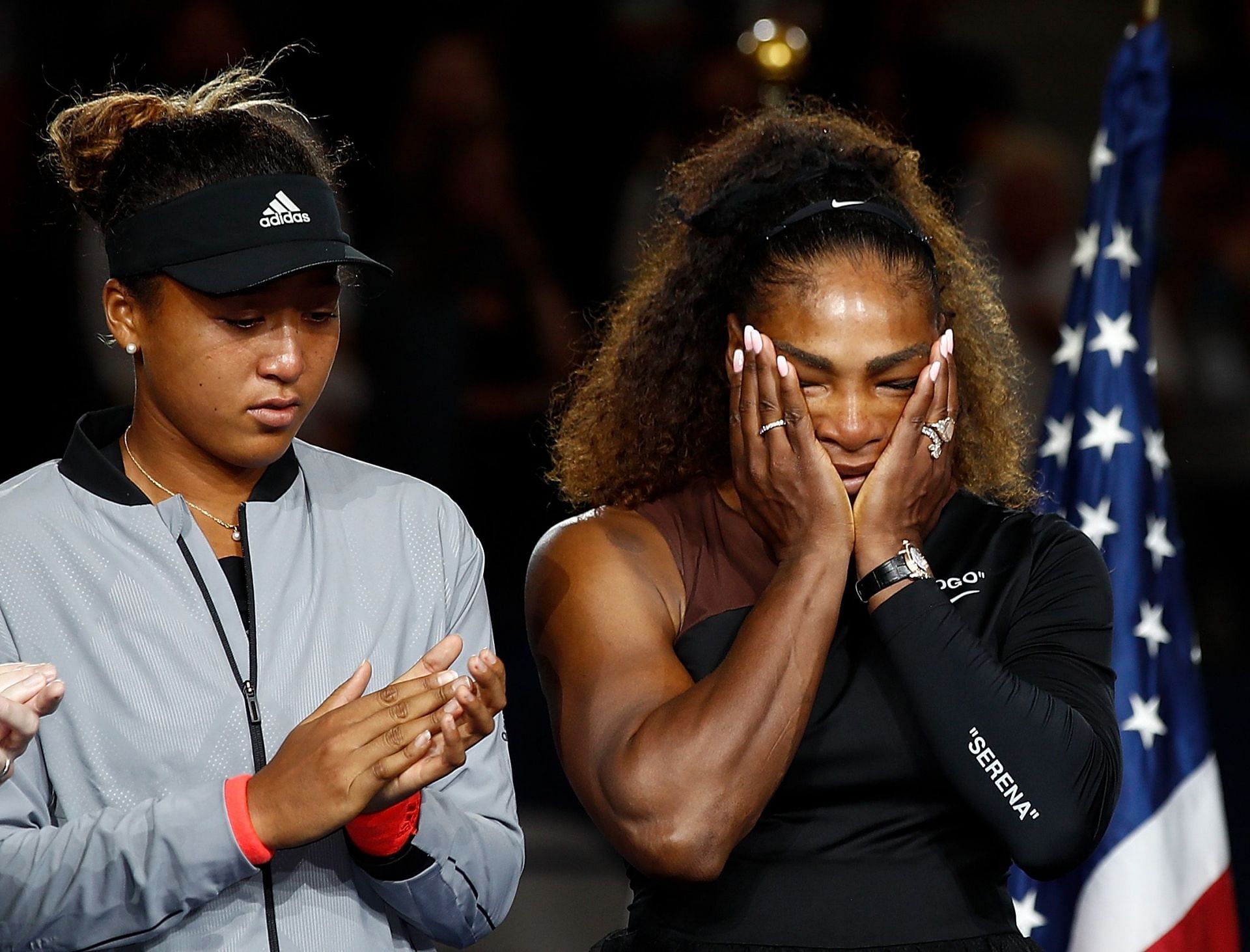 Naomi Osaka and Serena Williams during the 2018 US Open trophy ceremony