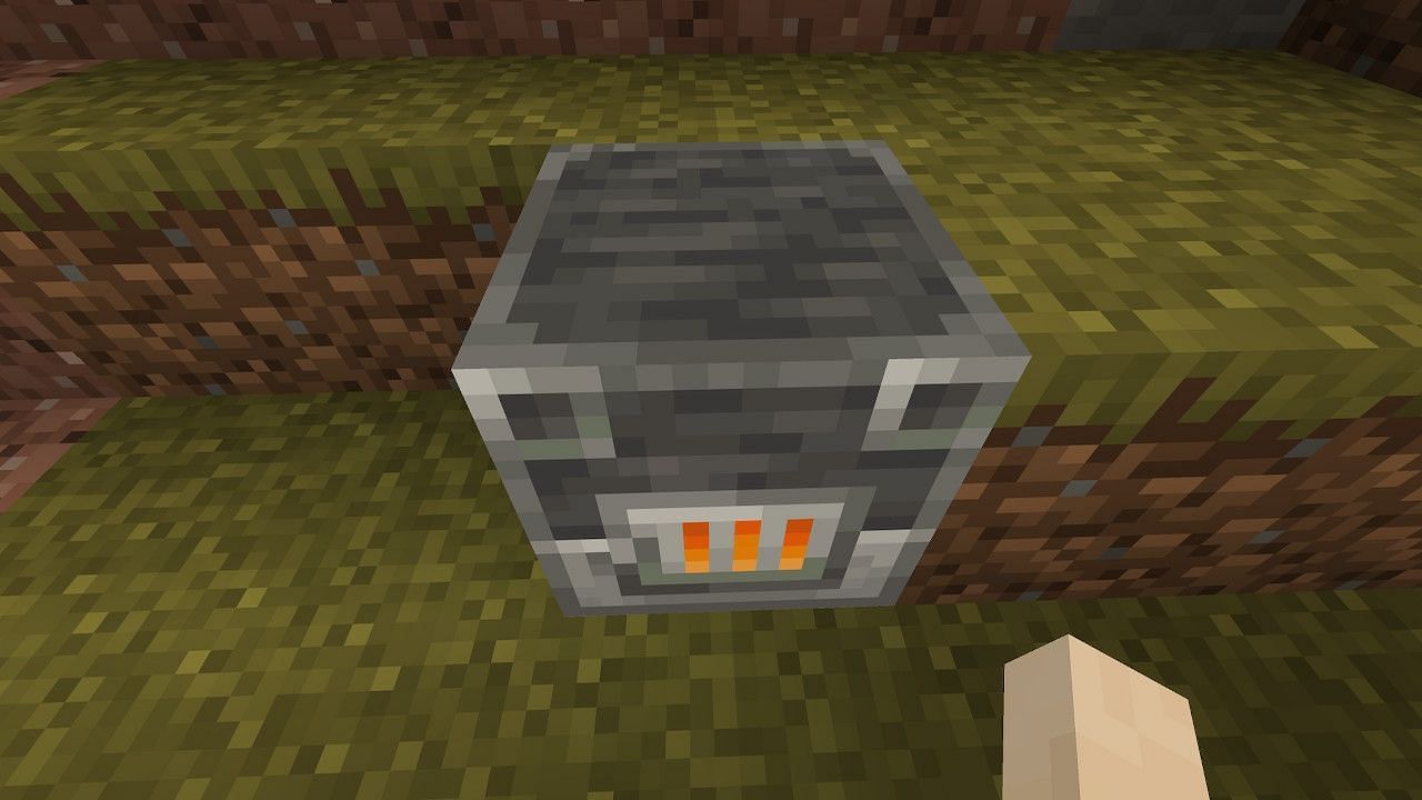 There are three different items that can smelt (or smoke) raw materials. (Image via Minecraft)