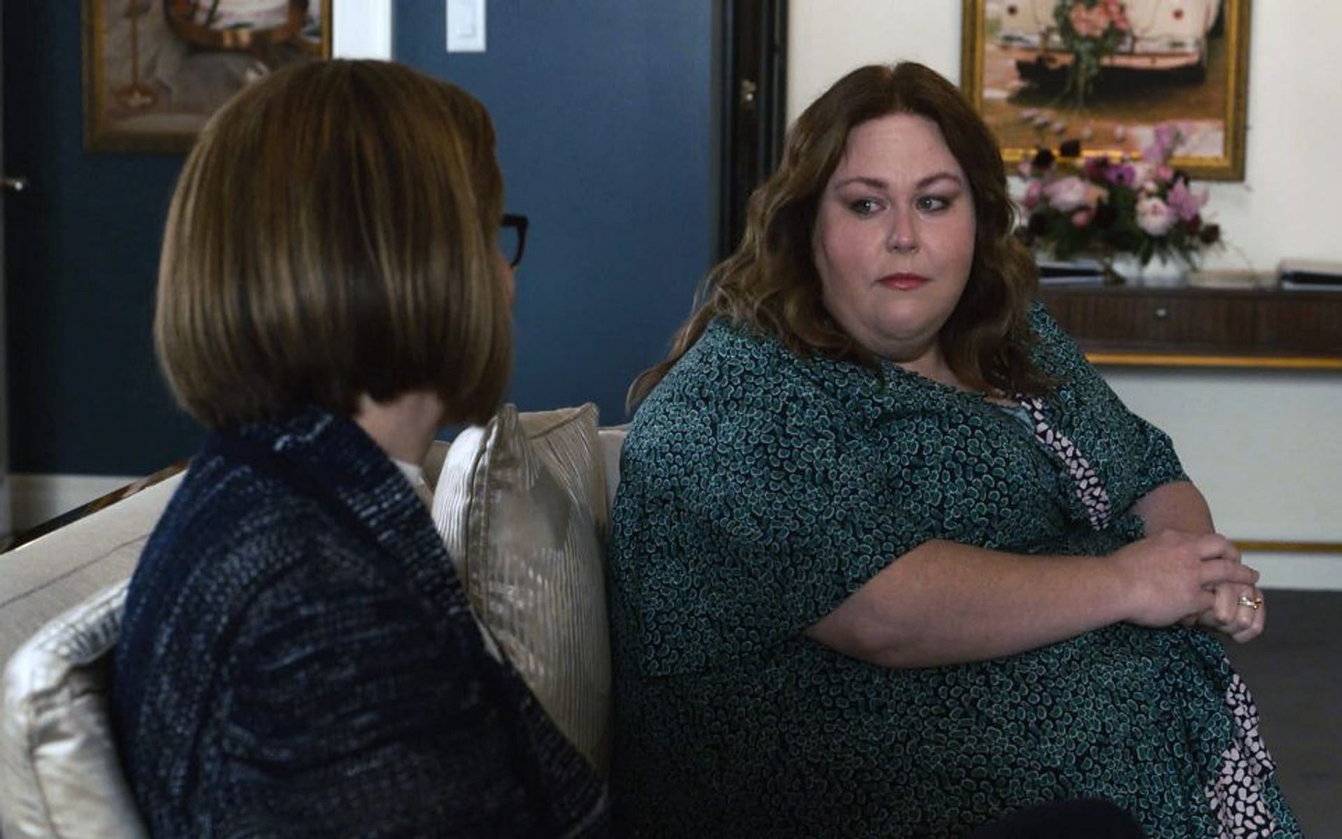 Still from NBC&#039;s This Is Us - Rebecca and Kate (Image via NBC)
