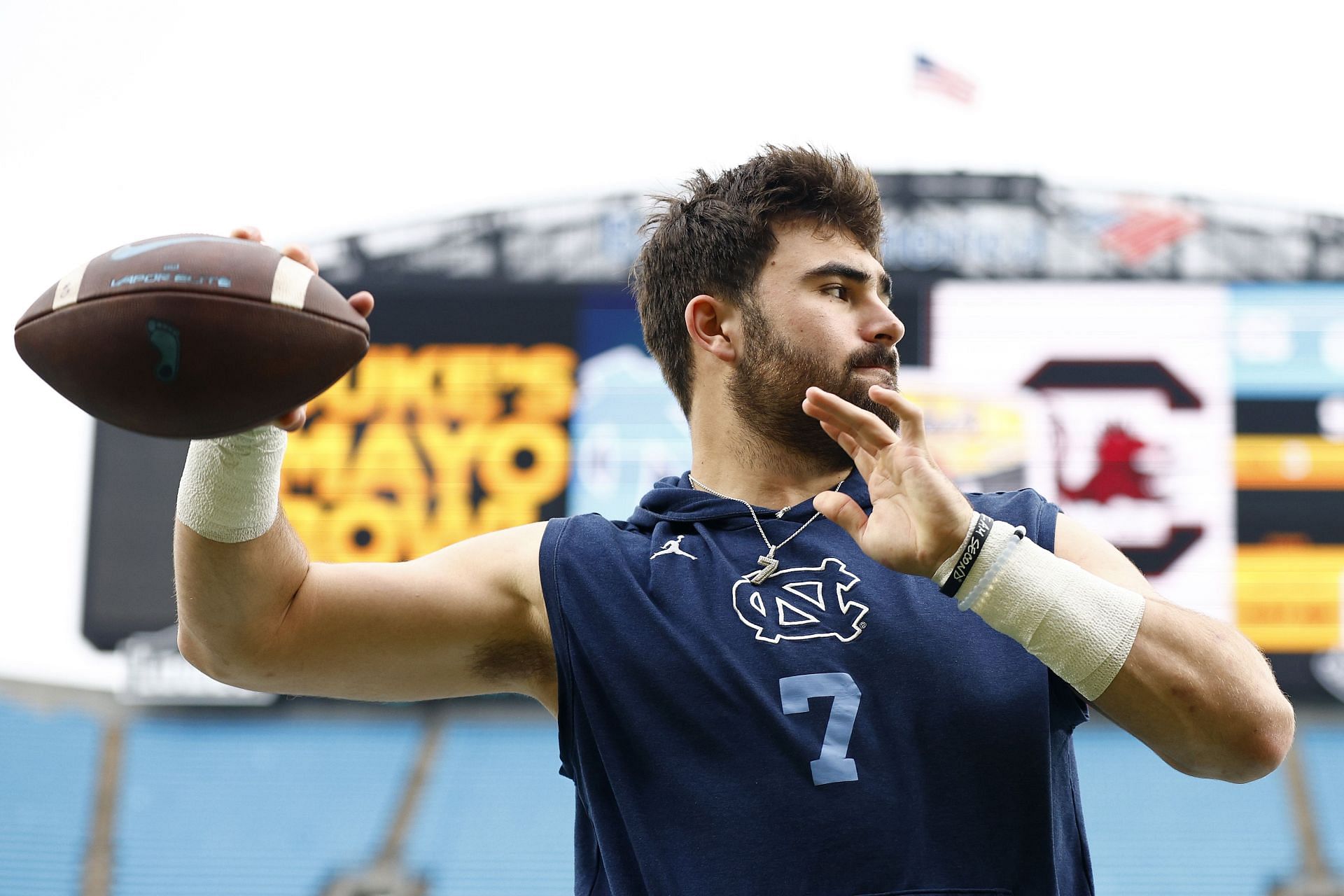 Duke&#039;s Mayo Bowl - North Carolina v South Carolina