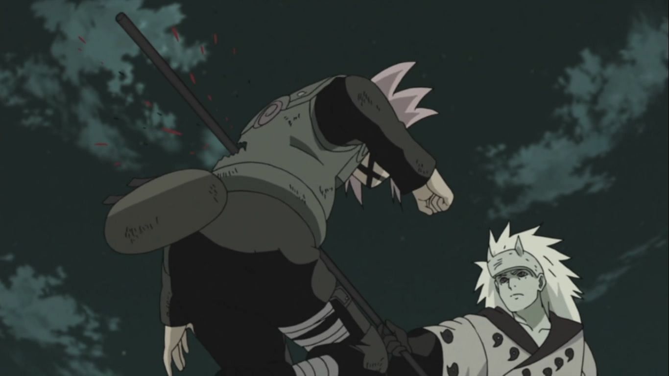 Sakura&#039;s foolishness leads to her getting stabbed (Image via Naruto)