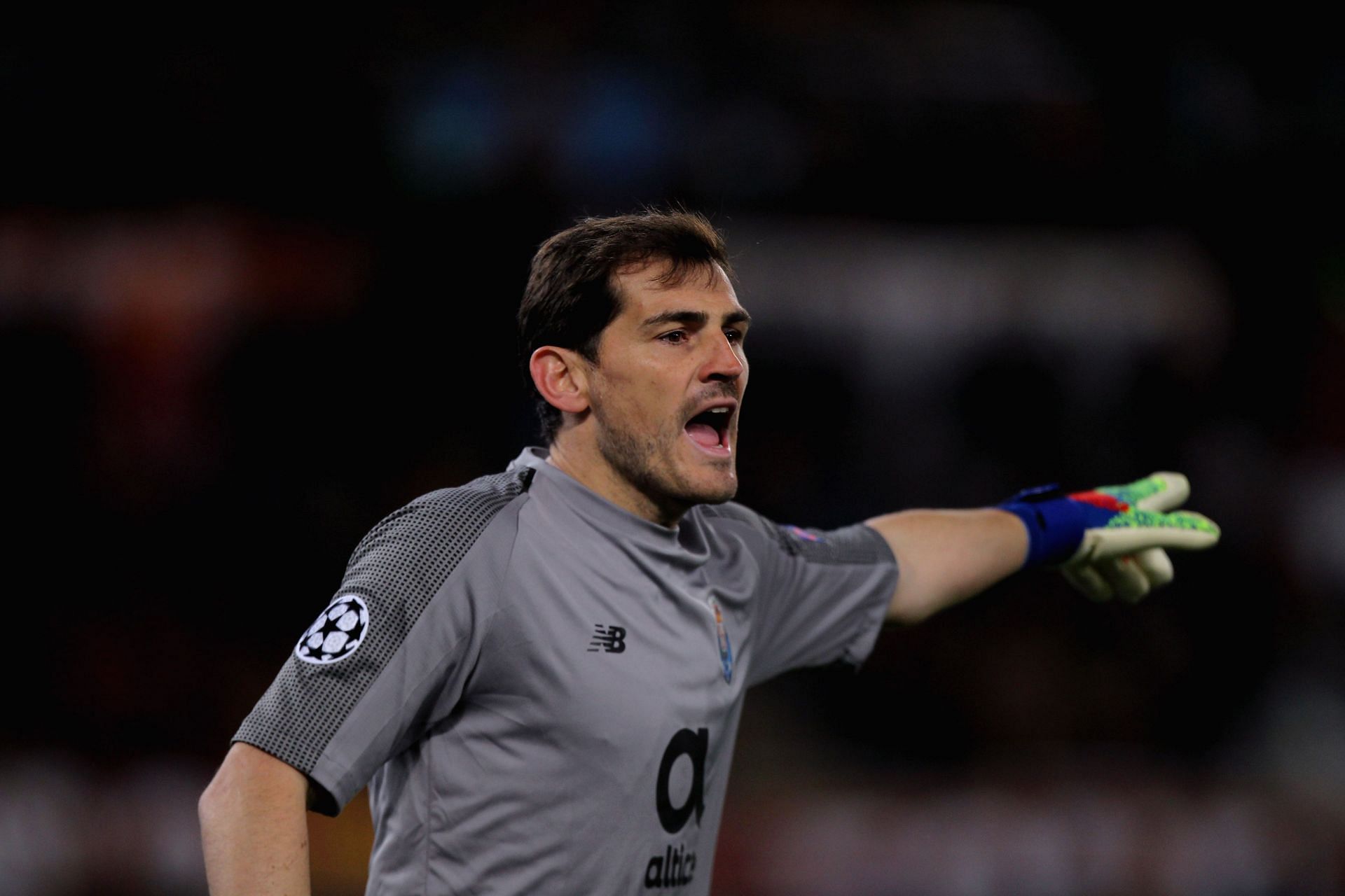 AS Roma v FC Porto - Iker Casillas in action