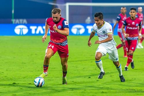 Jamshedpur FC were leading at half-time courtesy of a Greg Stewart penalty (Image Courtesy: ISL)