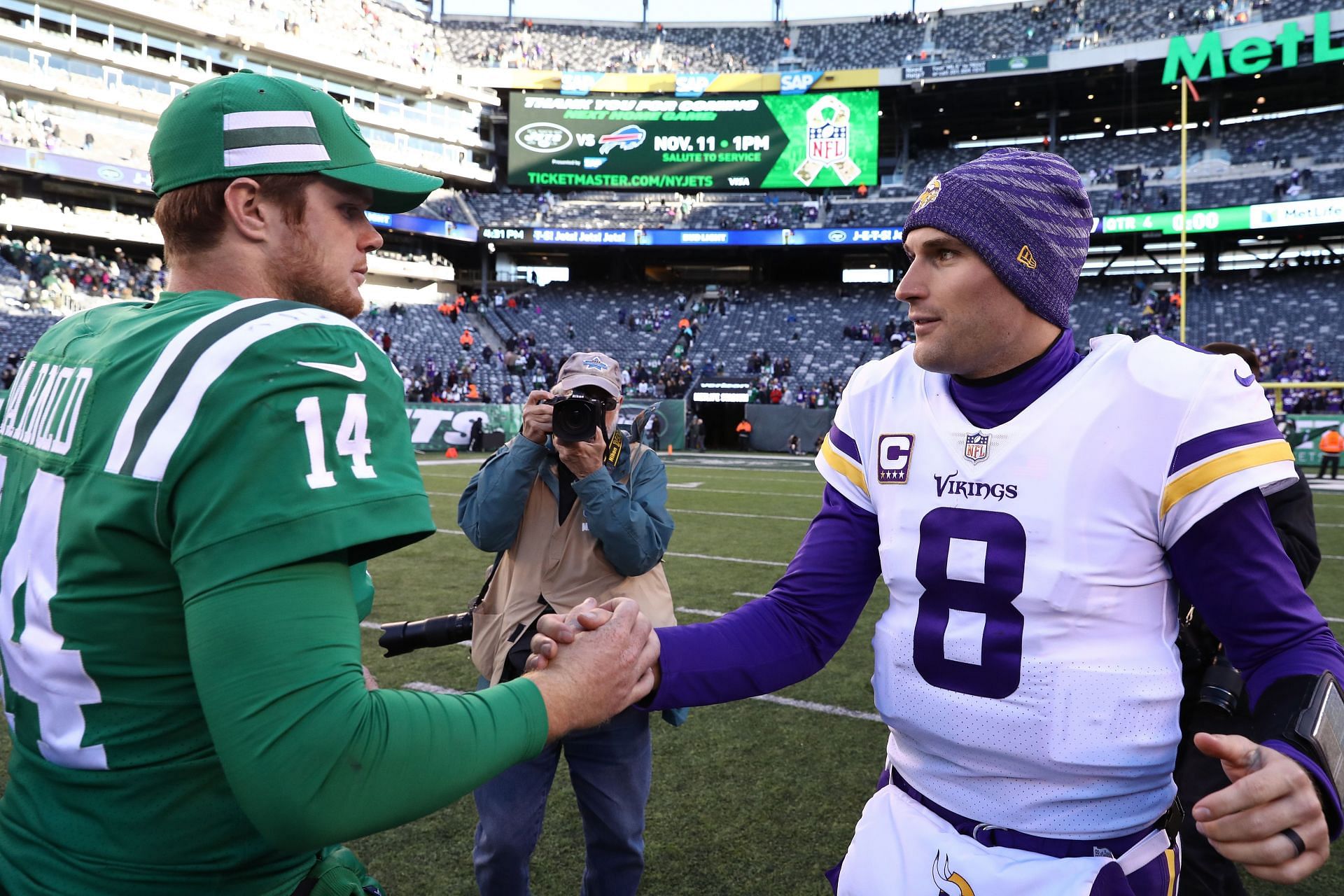 Minnesota Vikings QB Kirk Cosuins and former New York Jets QB Sam Darnold