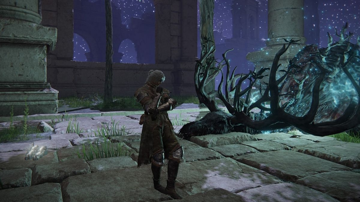 Interact with this Elden Ring boss&#039; dead body to be teleported to an spirit-world battle (Image via FromSoftware Inc.)