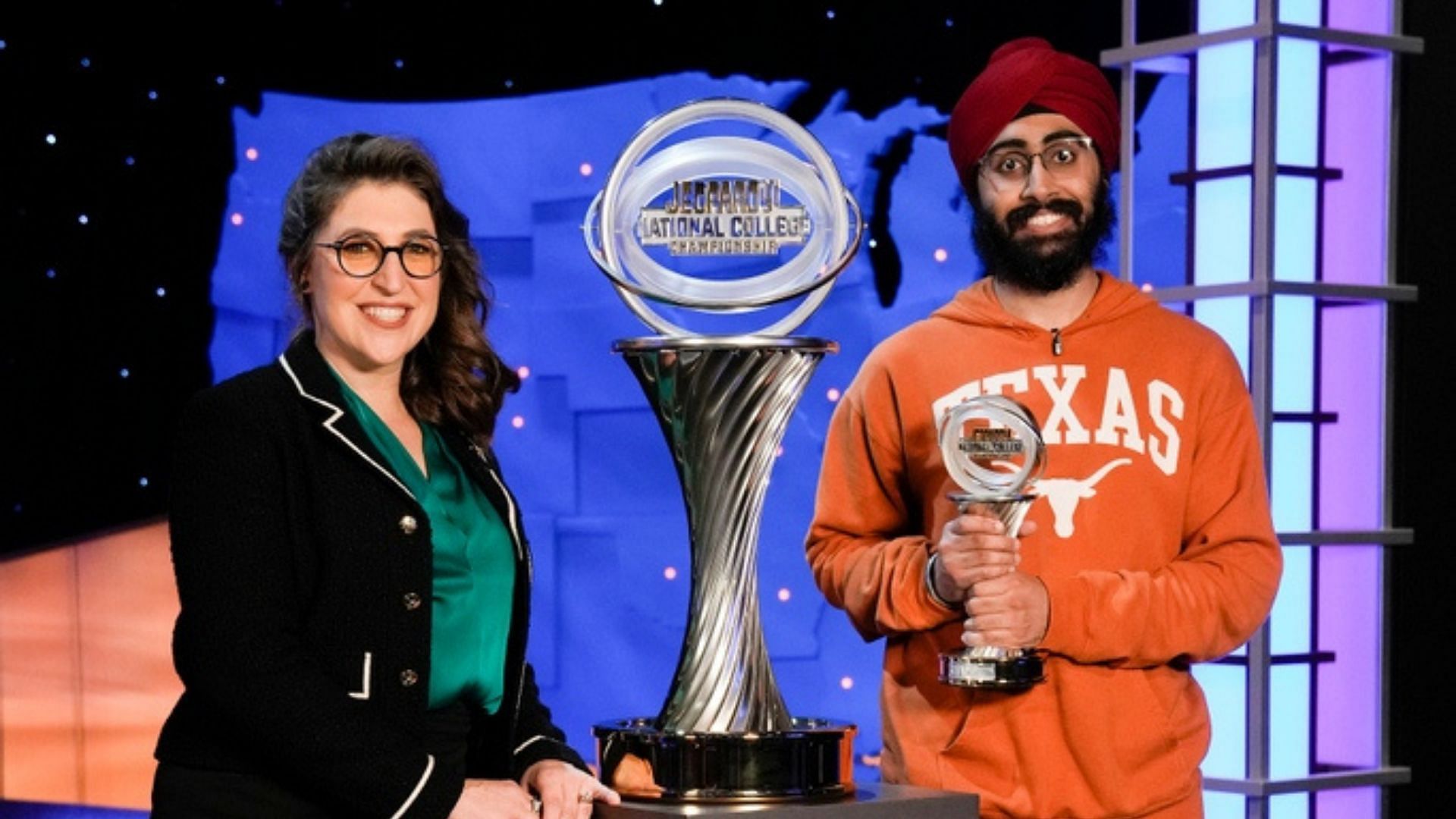 Mayim Bialik with Jeopardy! National College Championship winner Jaskaran Singh (Image via @missmayim/Twitter)