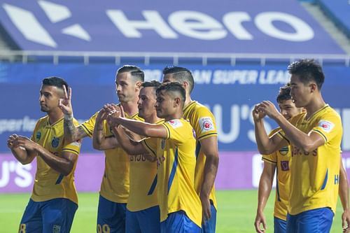 Kerala Blasters FC players celebrating a 3-0 win over Chennaiyin FC. (Image Courtesy: ISL Media)