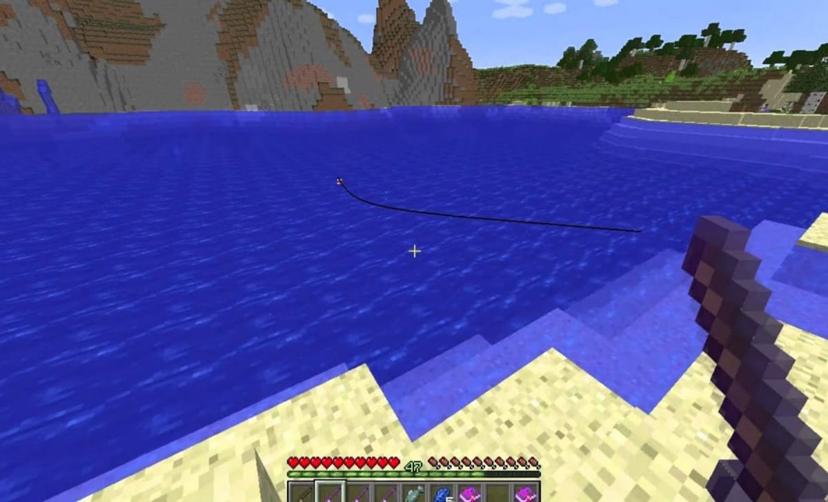 What does luck of the sea enchantment do in Minecraft?