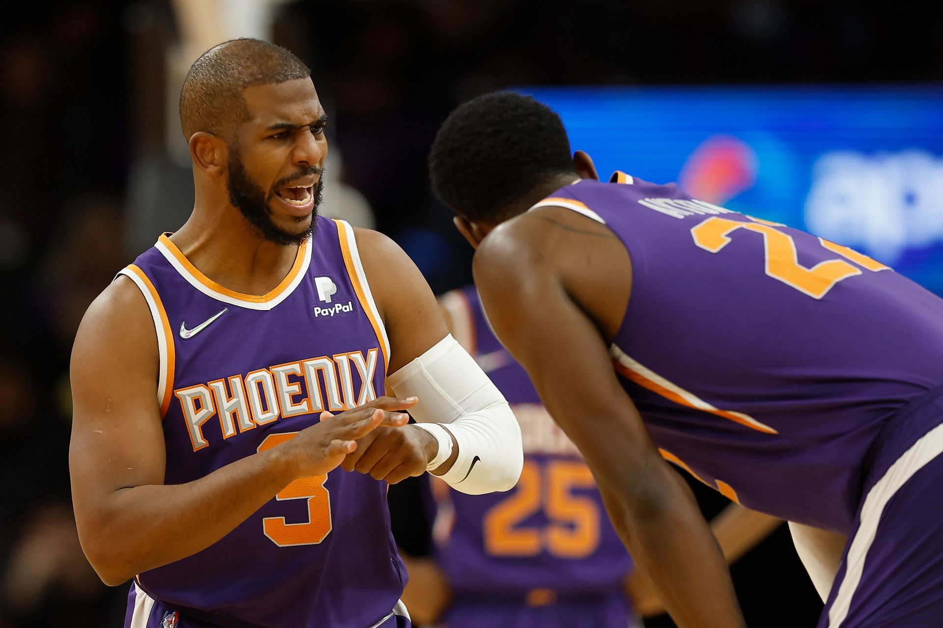 Chris Paul of the Phoenix Suns reacts after an injury to his hand