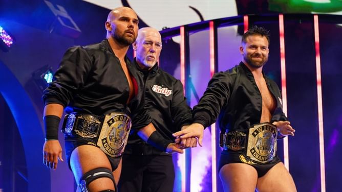 WWE Hall of Famer responds to praise from AEW star Dax Harwood