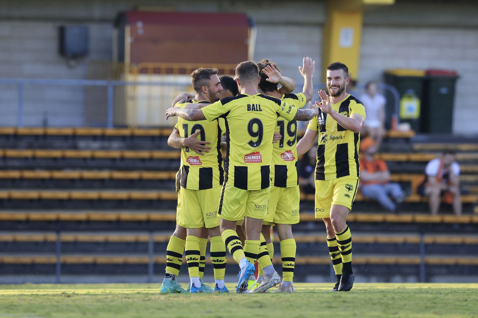 Enter caption Wellington Phoenix will square off with WS Wanderers