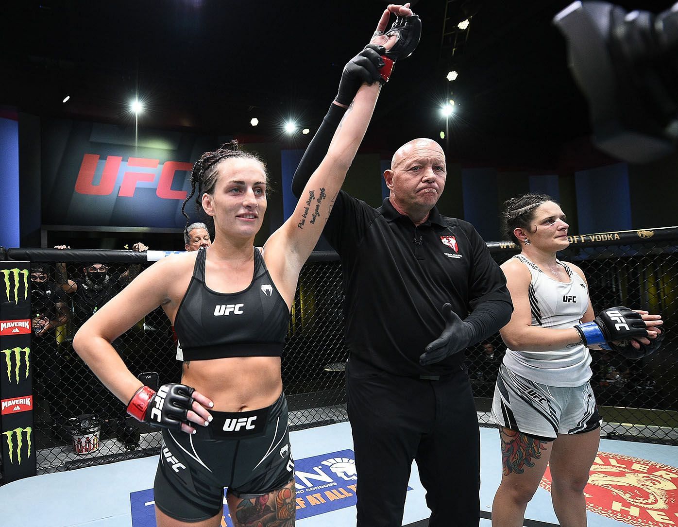 Casey O&#039;Neill will be hoping to knock off veteran Roxanne Modafferi in an exciting-sounding fight this weekend