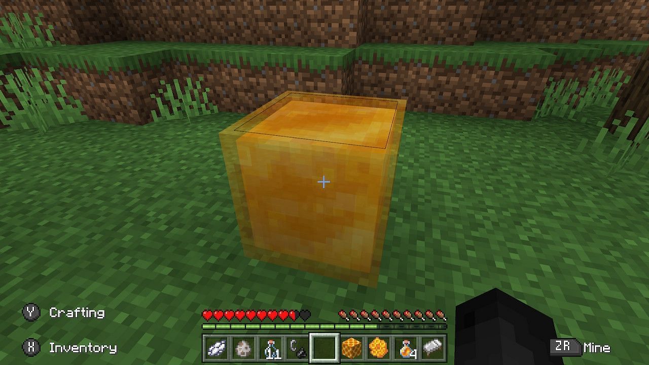 Players can craft honey bottles from materials instead of gathering them at the source (Image via Minecraft)