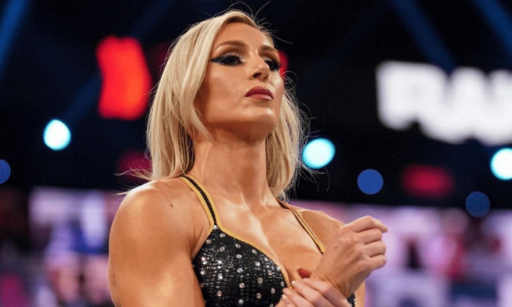 A WWE legend has praised Charlotte Flair.
