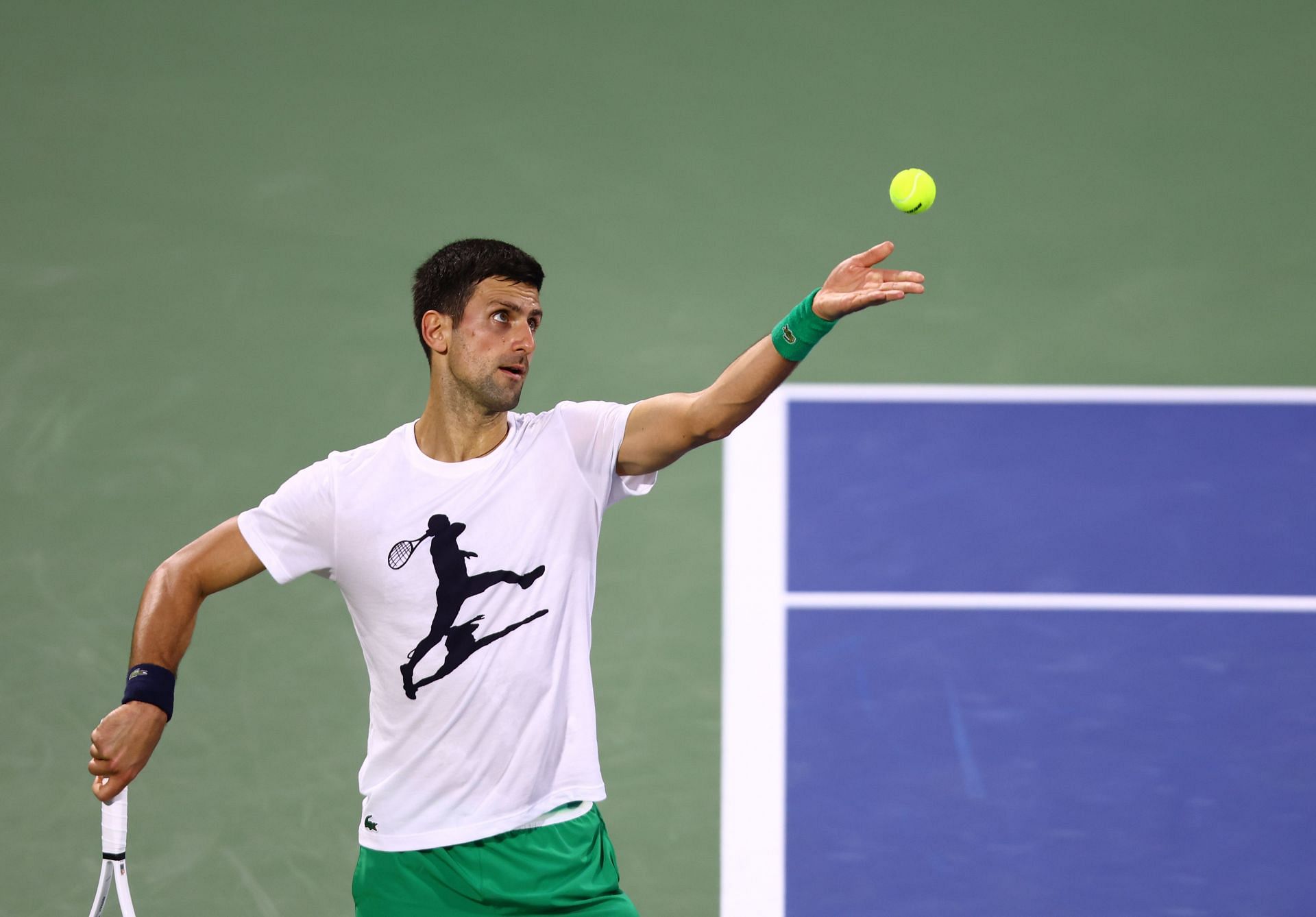 Novak Djokovic practices at the 2022 Dubai Duty Free Tennis Championships