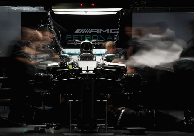 Watch: When Lewis Hamilton made his Mercedes teammates wear a mask in Japan 2017