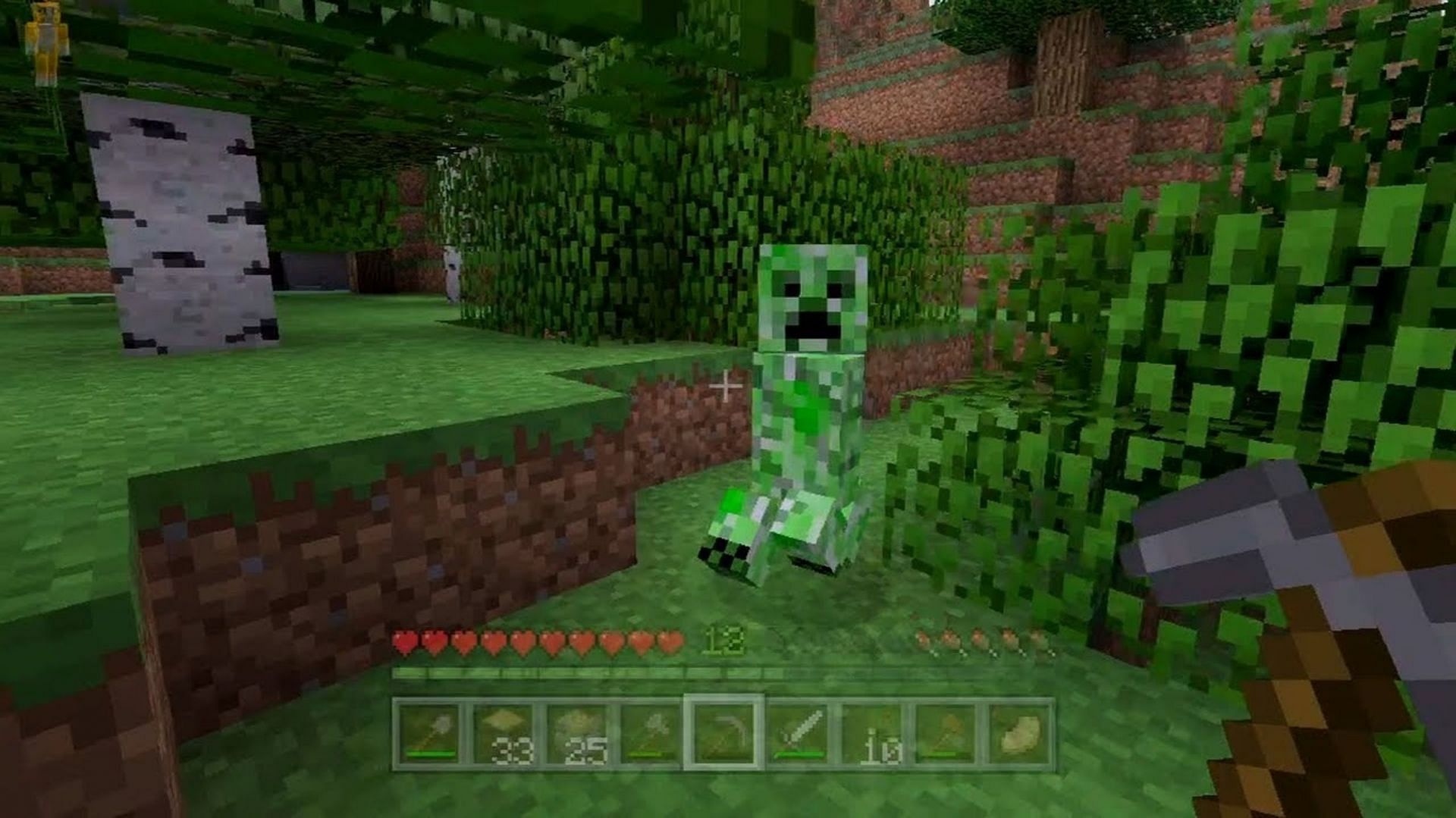 Keeping at extended melee distance from a creeper will prohibit it from detonating (Image via stampylonghead/YouTube)