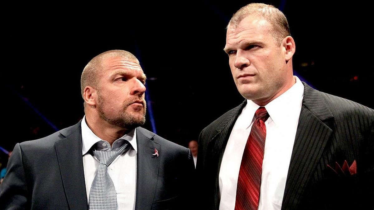 AEW star takes shot at Kane over comments about Russian President Vladimir Putin.