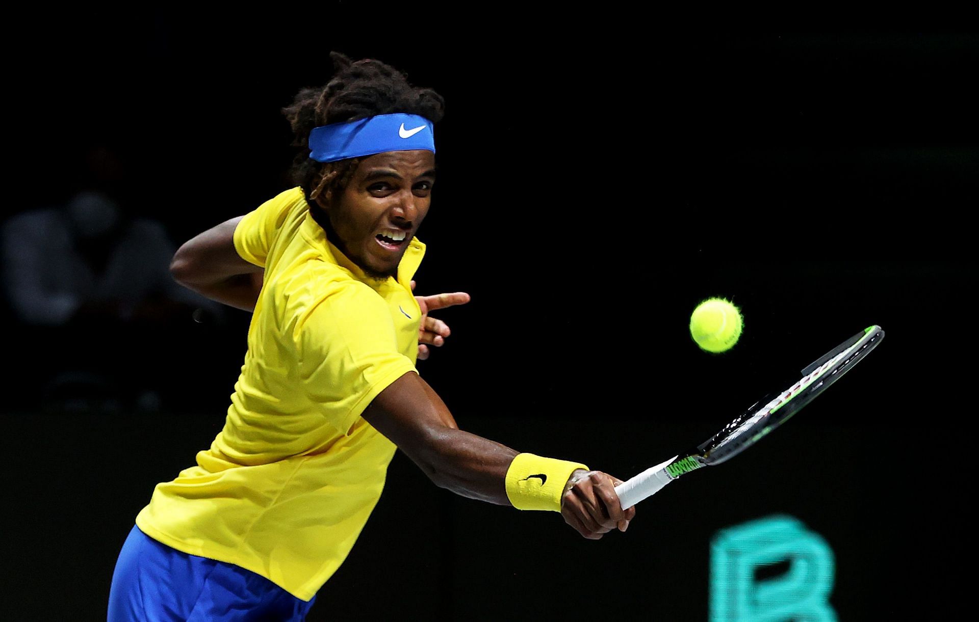 Elias Ymer in action at Davis Cup Finals 2021