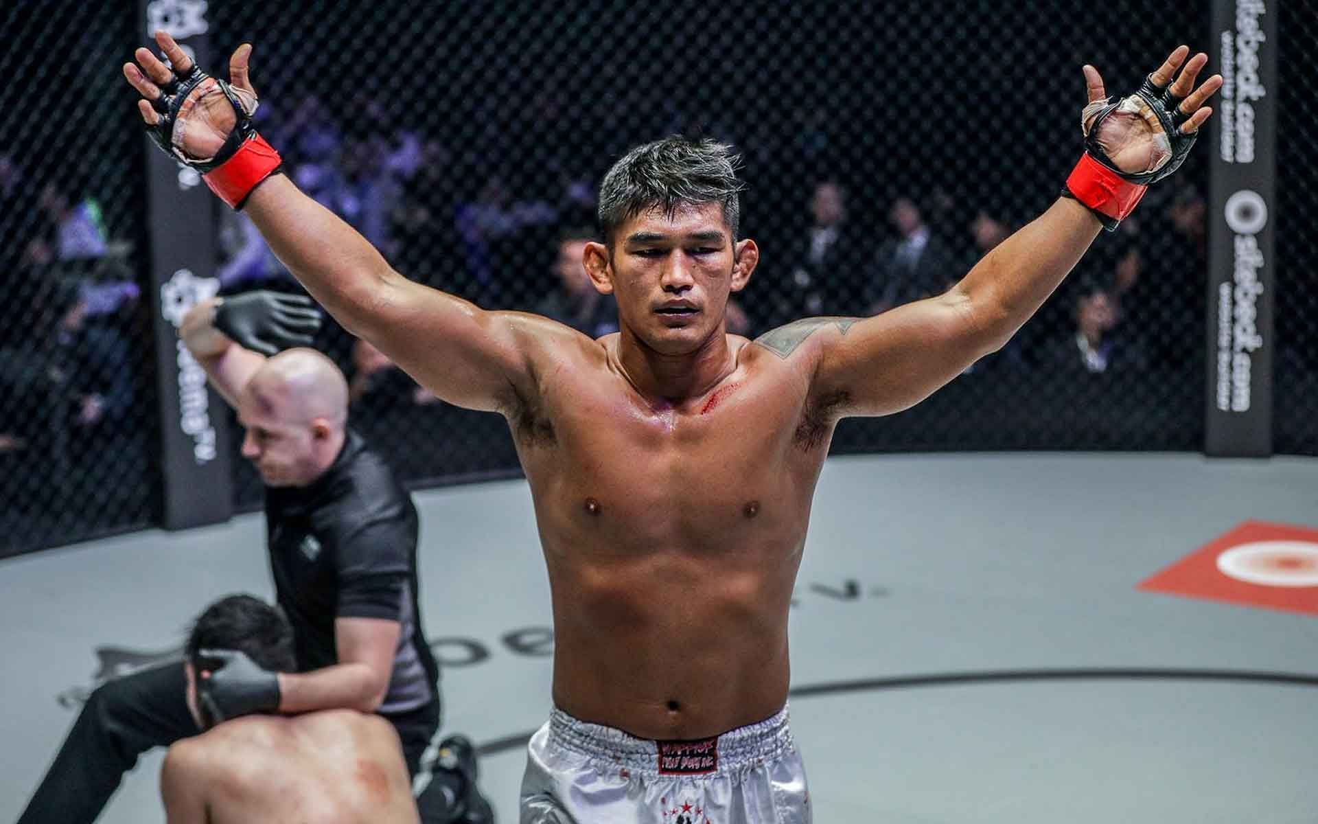 “I think Kiamrian has the tools” – Aung La N Sang predicts the welterweight champion will upset Reinier de Ridder