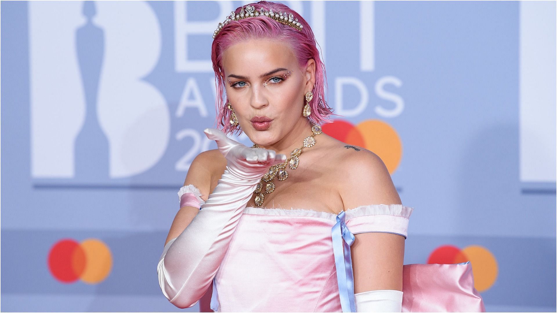 Anne-Marie accidentally stumbled on the stage while performing at the BRIT Awards on February 8 (Image via Getty Images/ Joe Maher)