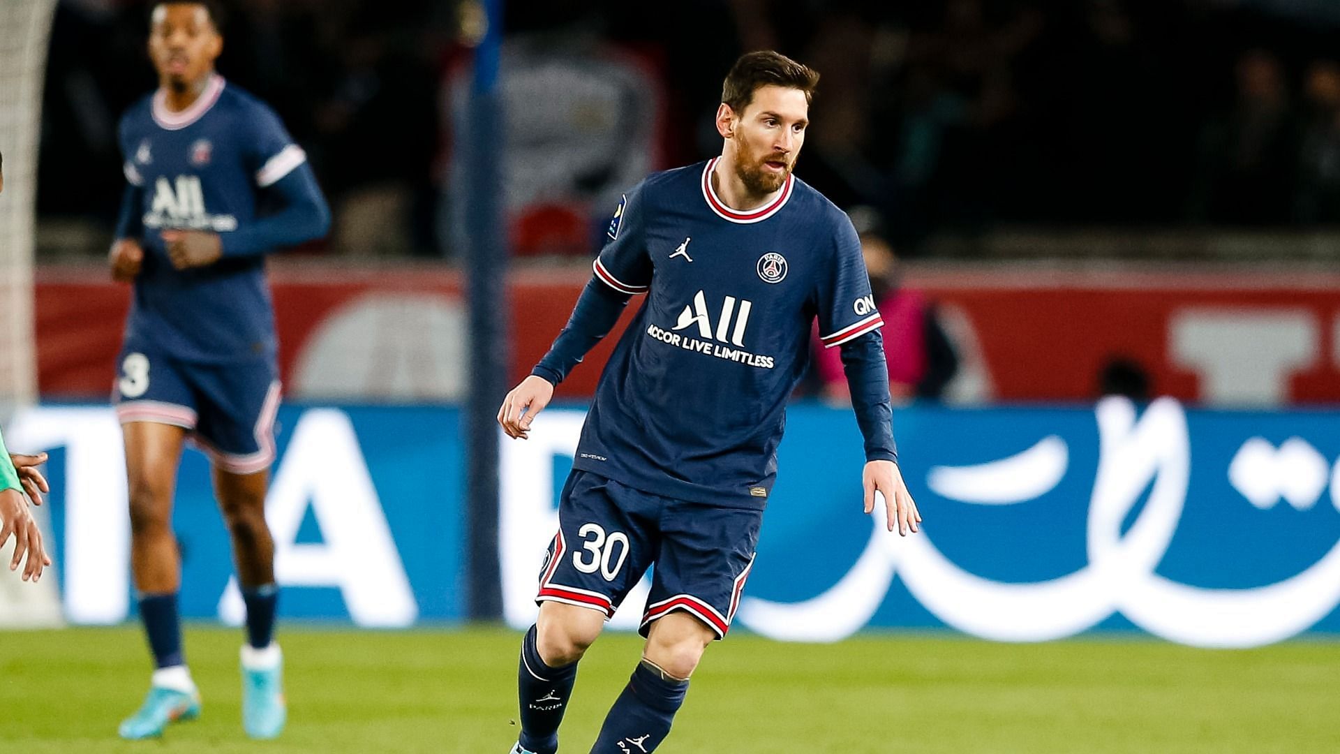 Lionel Messi in action (cred: Stadium Astro)
