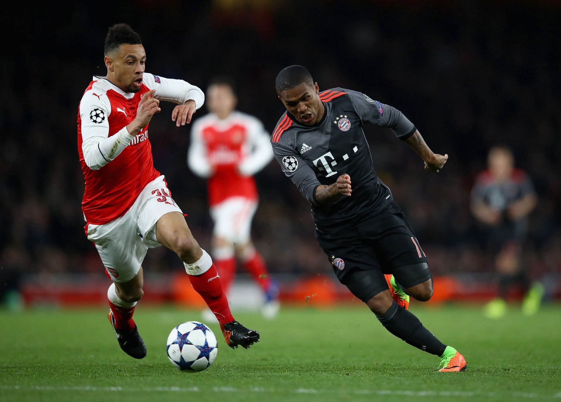 Arsenal FC v FC Bayern Muenchen - UEFA Champions League Round of 16: Second Leg