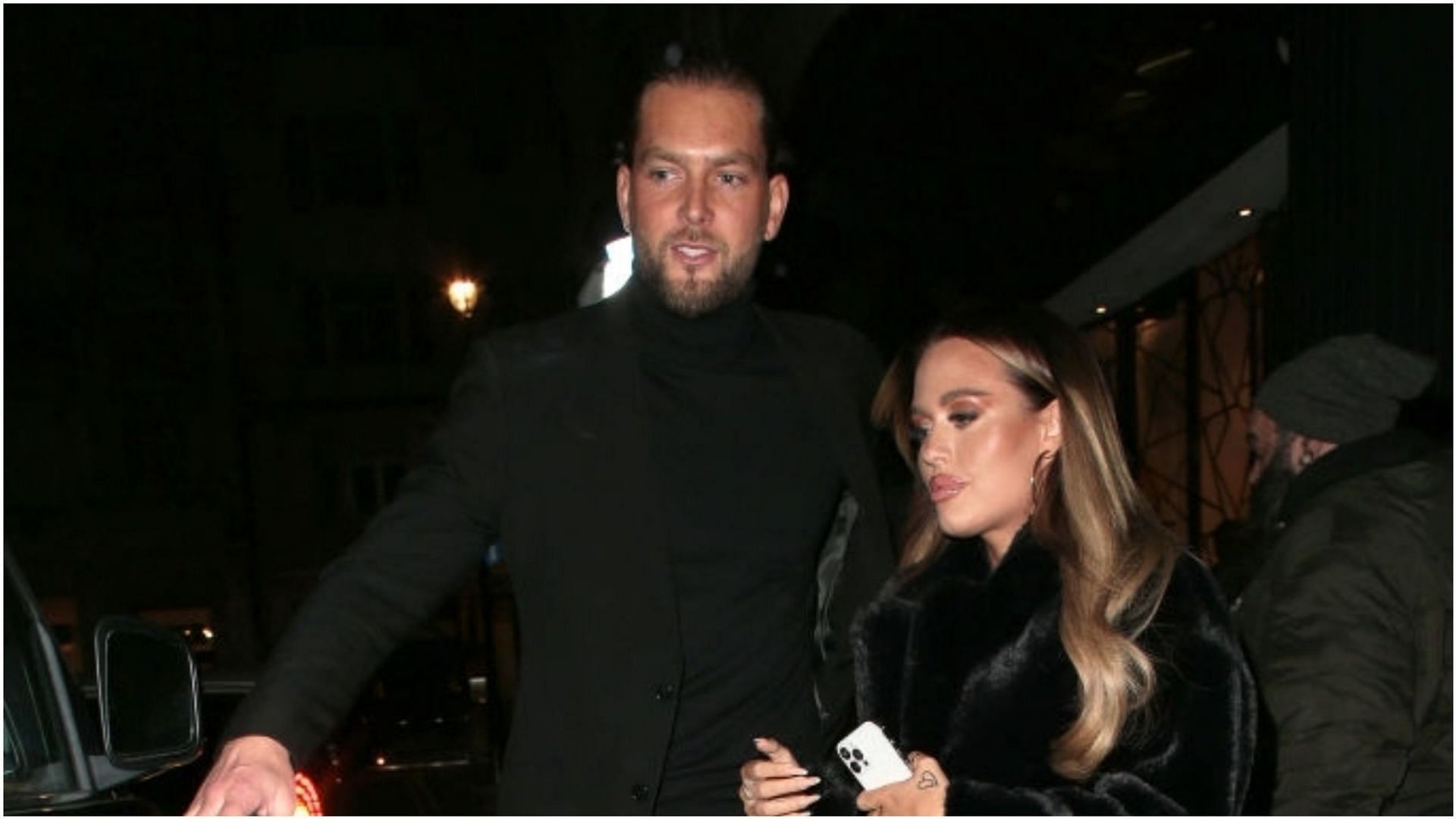Lottie Tomlinson and Lewis Burton are soon becoming parents (Image via Ricky Vigil M/Getty Images)