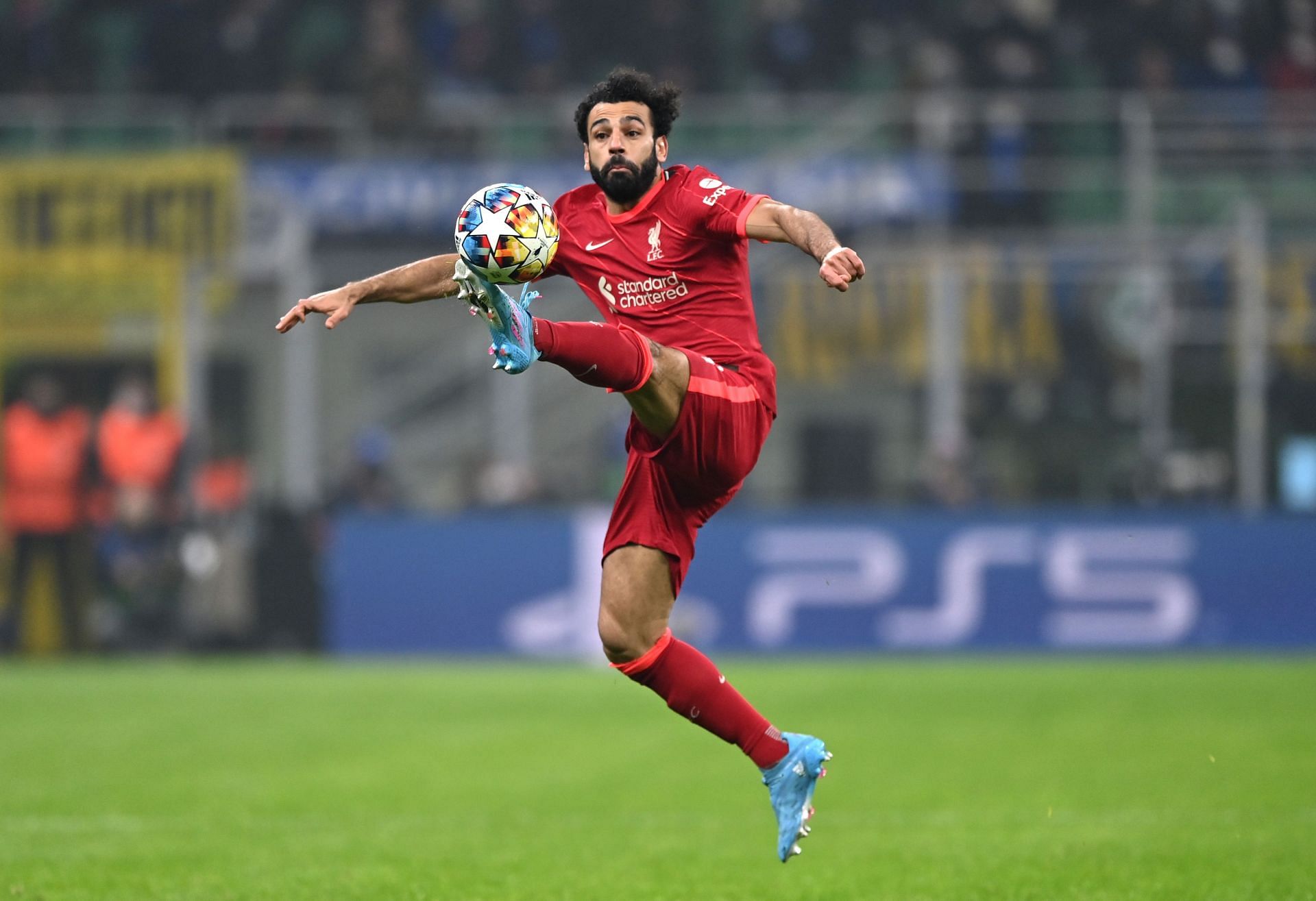 FC Internazionale v Liverpool FC: Round Of Sixteen Leg One - UEFA Champions League