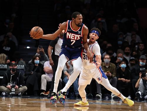 Philadelphia 76ers vs. Brooklyn Nets, Dec. 16: Once opponents, now teammates, Seth Curry joins Kevin Durant (7) and the Brooklyn Nets.