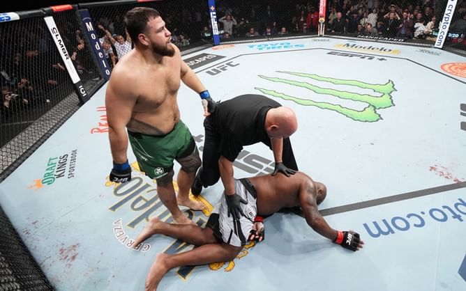 5 most explosive moments from UFC 271: Israel Adesanya vs. Robert Whittaker 2