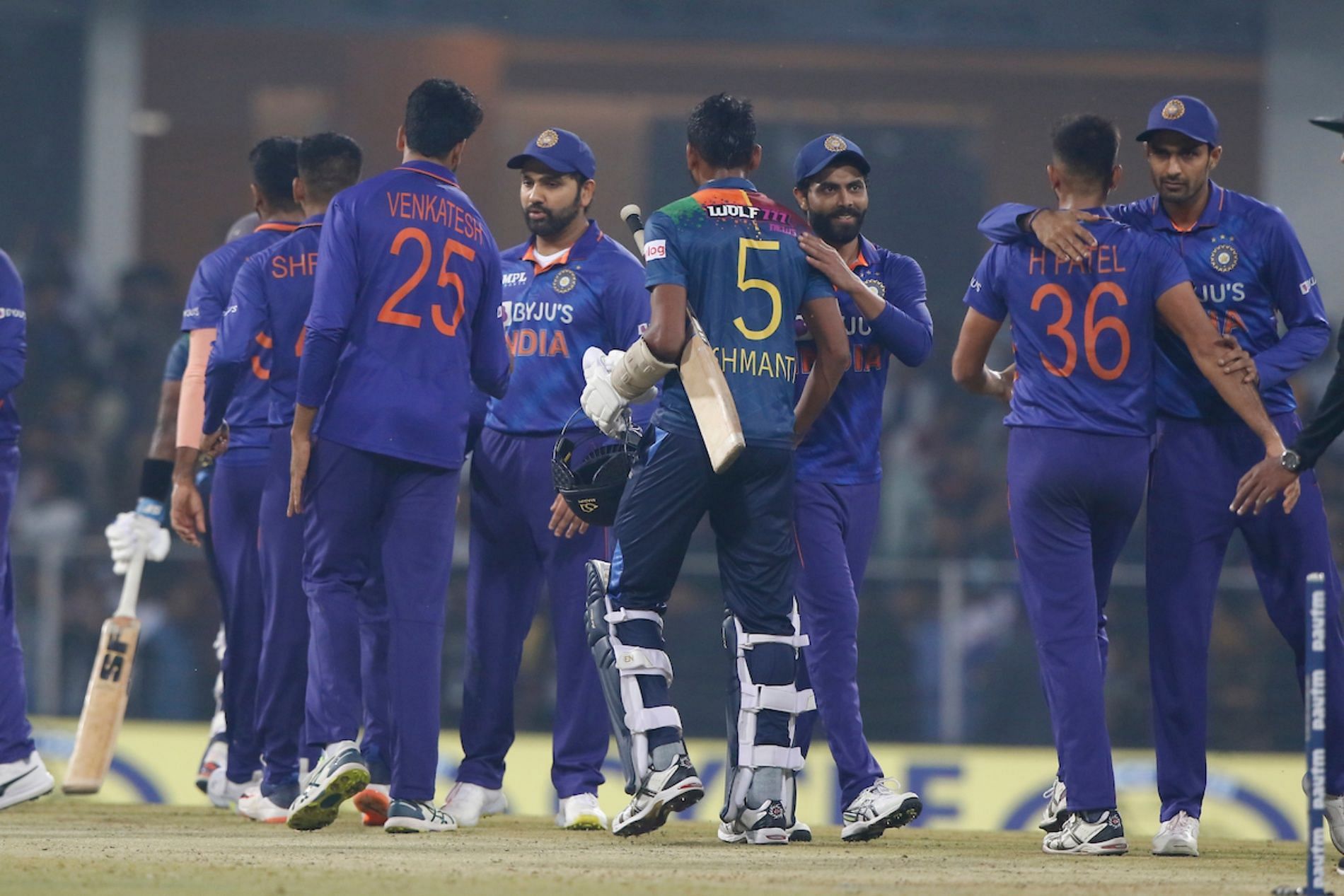 Team India and Sri Lanka after the 1st T20I. Pic: BCCI