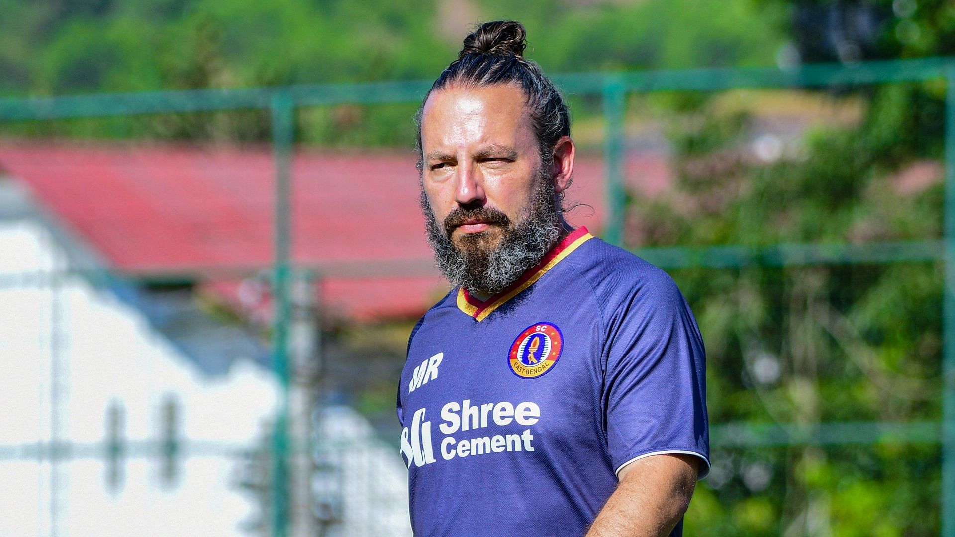 SC East Bengal head coach Mario Rivera looks as his players train. (Image Courtesy: Twitter/sc_eastbengal)