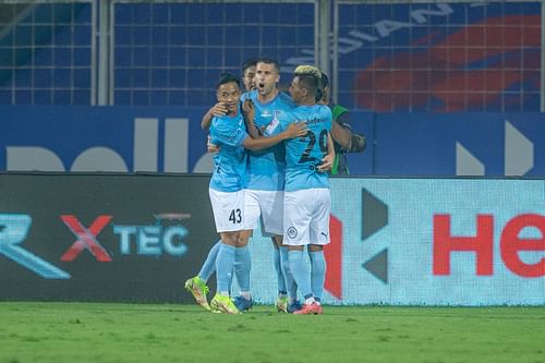 Mumbai City FC's Igor Angulo celebrates after breaking the deadlock against Odisha FC. (Image Courtesy: ISL Media)