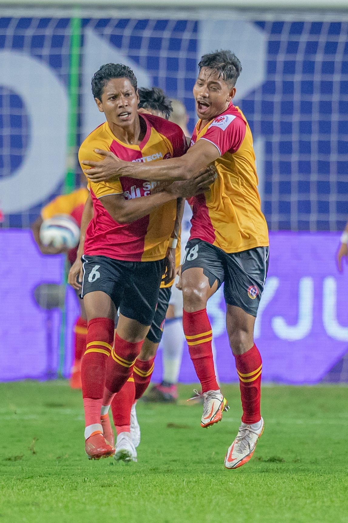 Darren Sidoel's free-kick brought SC East Bengal back into the game (Image Courtesy: ISL)