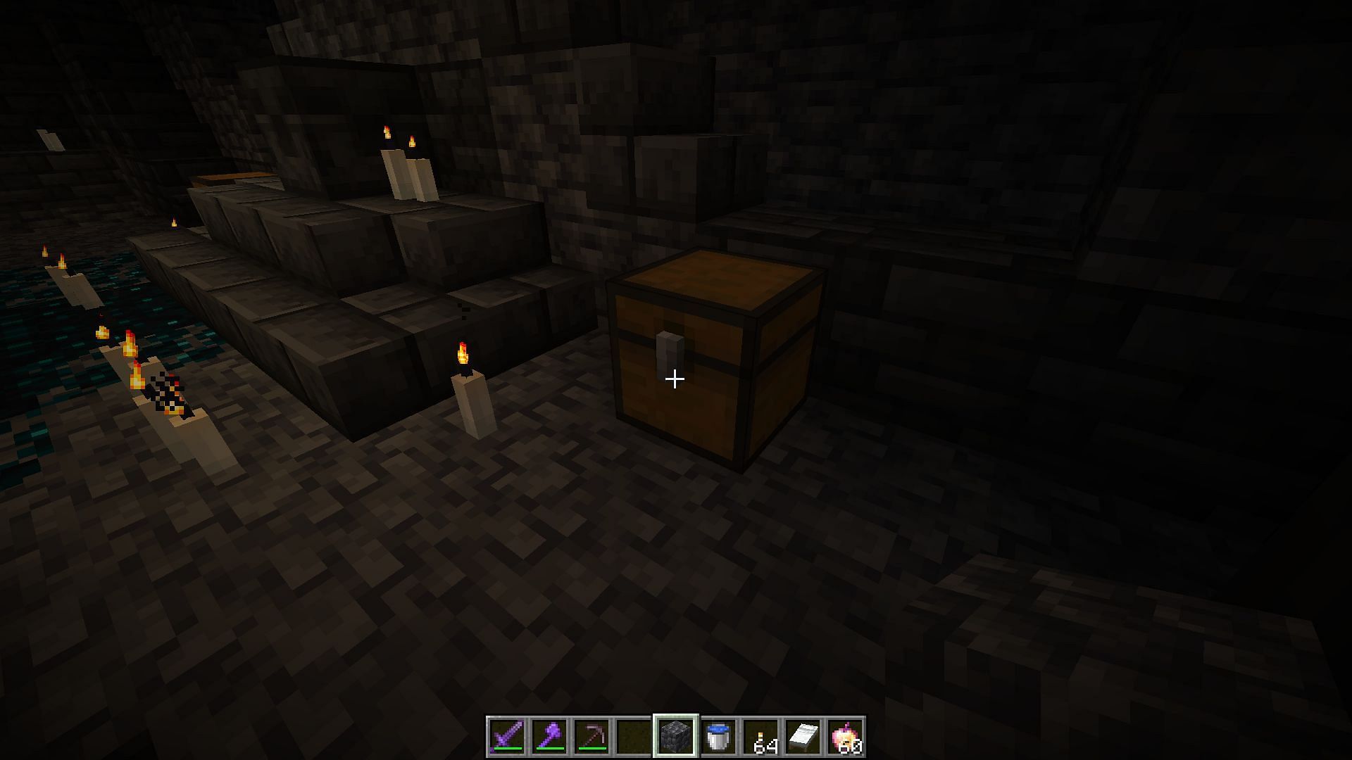 Chest in an ancient city (Image via Minecraft)