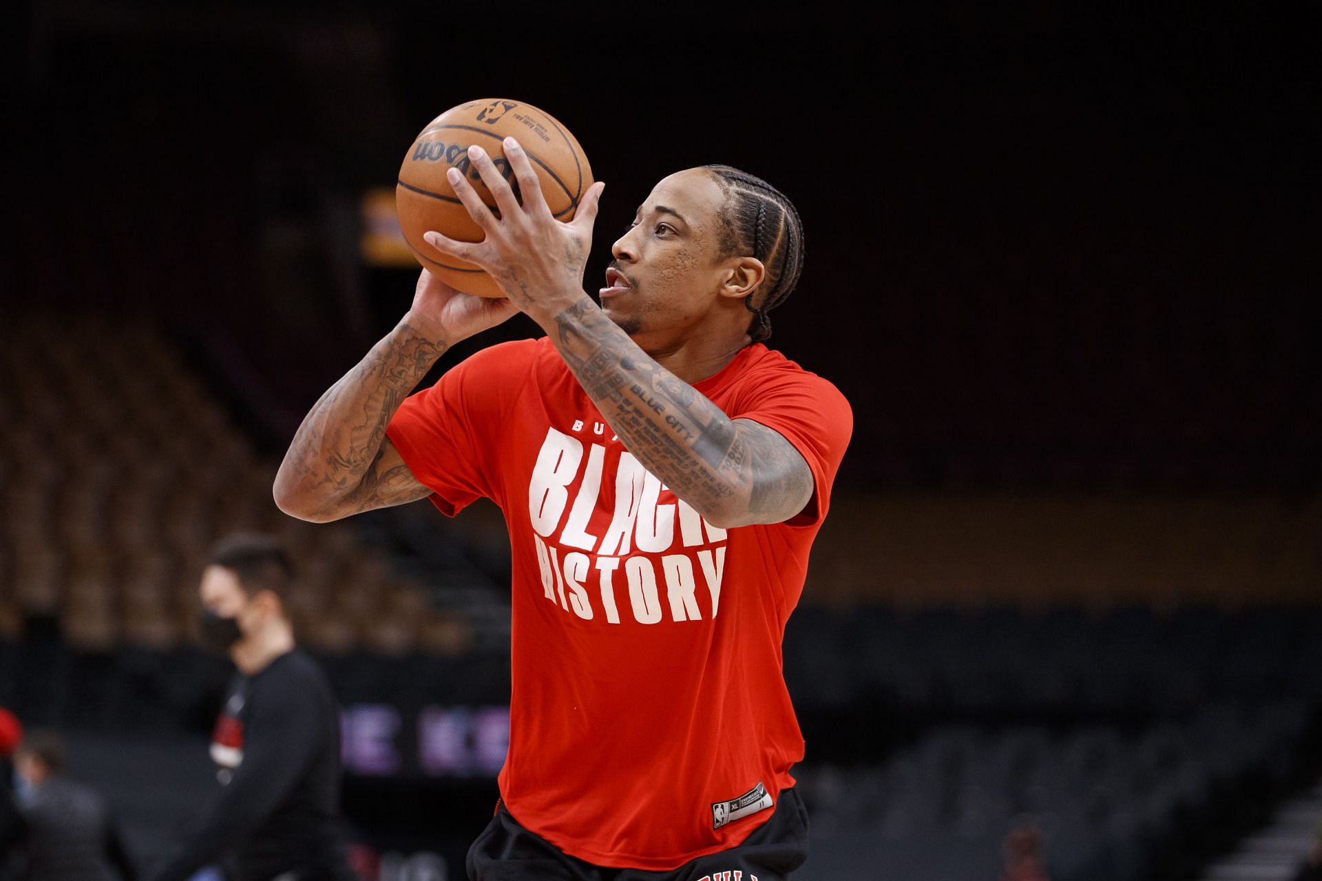 Demar DeRozan warms up ahead of a game.