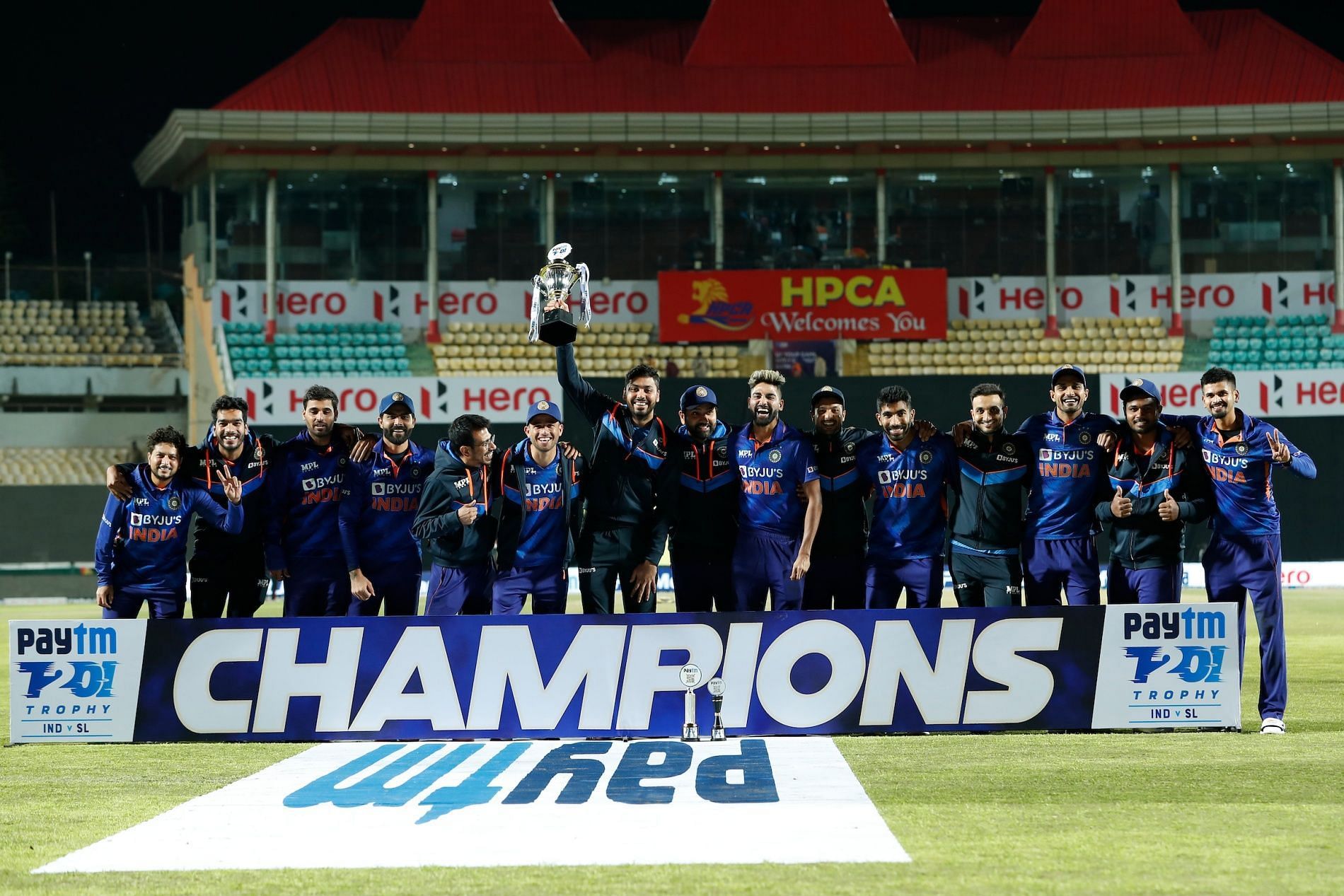 Team India pose with the winner&rsquo;s trophy after whitewashing Sri Lanka. Pic: BCCI