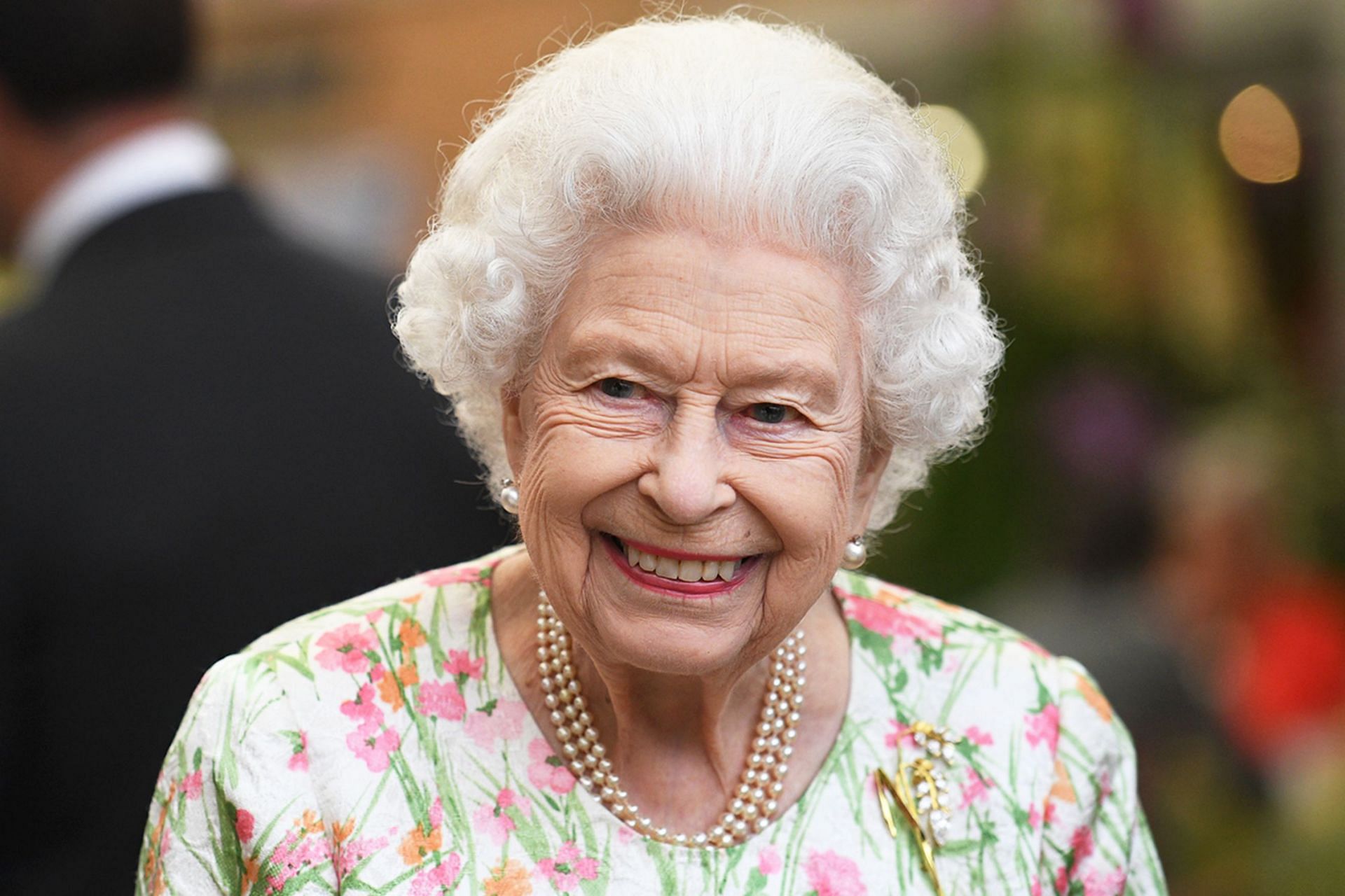 Queen Elizabeth II tests positive for COVID (Image via Oli Scarff/WPA Pool/Getty Images)