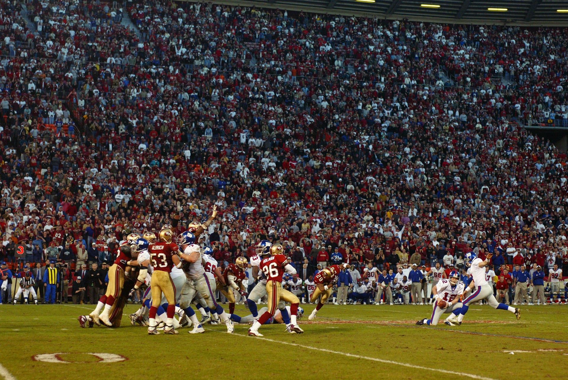 The botched field goal that ended the Giants-49ers Wild Card contest in 2003 remains one of the most controversial plays in NFL playoff history (Photo: Getty)