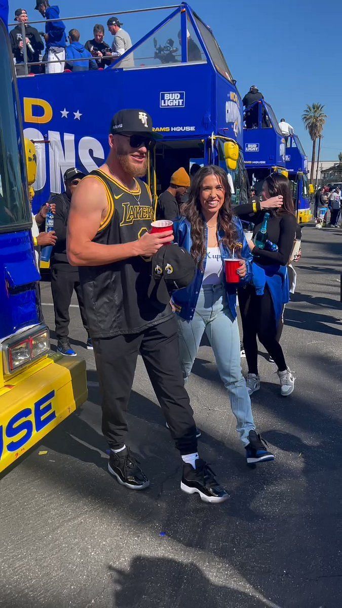 ABC7 Eyewitness News on X: KOBE LOVE: Cooper Kupp honored one of the  city's most beloved athletes by donning a Kobe Bryant jersey during the  Rams parade. 