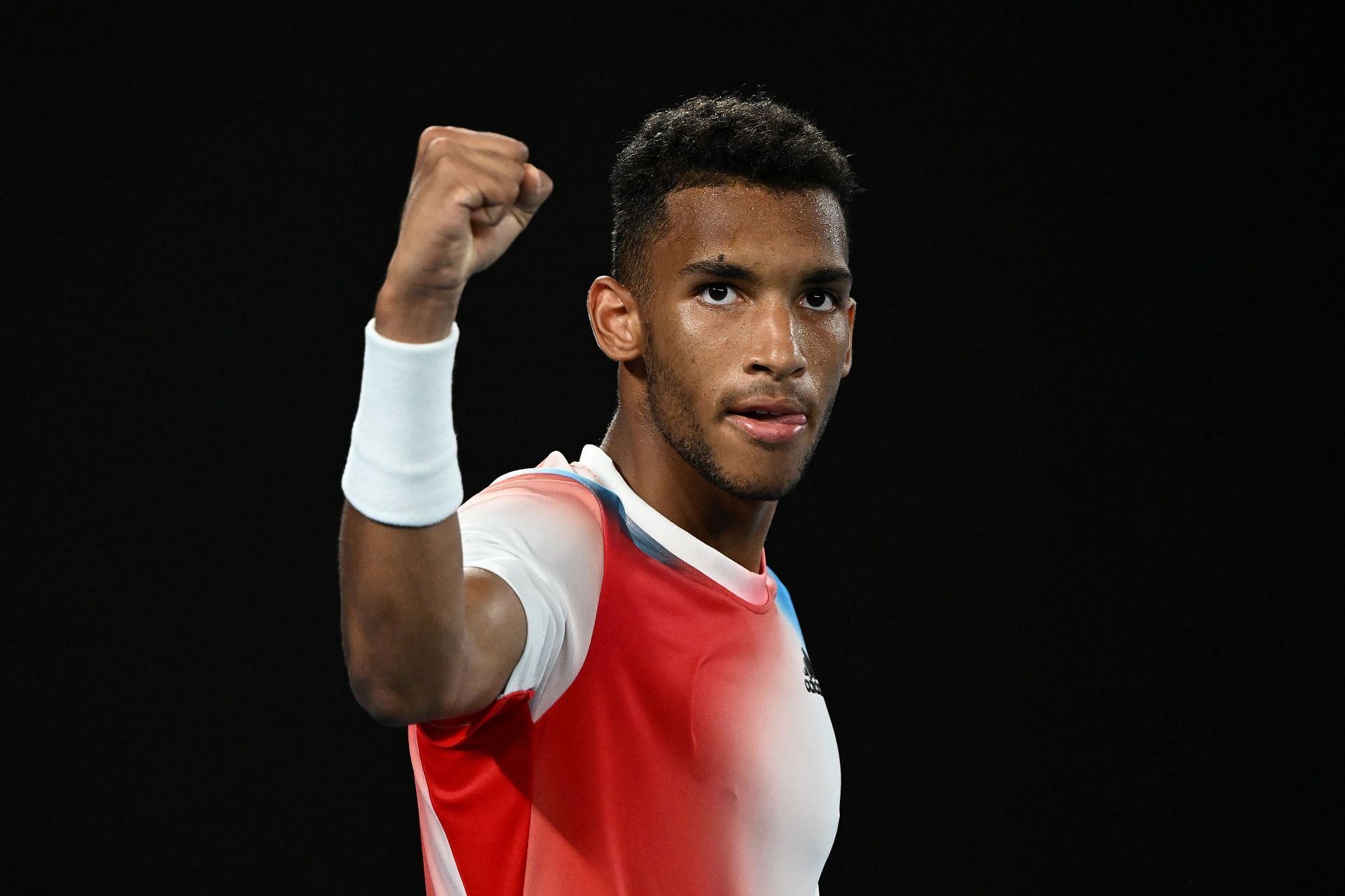 Felix Auger-Aliassime is one of the title favorites at the 2022 Dubai Tennis Championships.