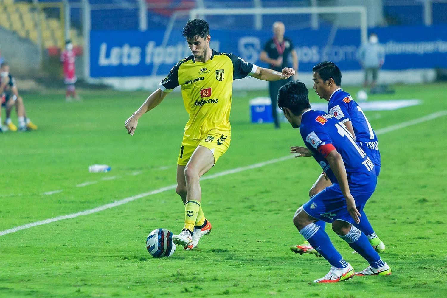 Edu Garcia in action for Hyderabad FC against Chennaiyin FC (Image Courtesy: Sportskeeda)