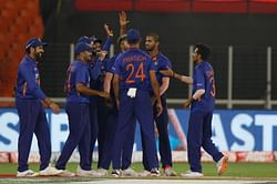 "That was a brave move" - Dinesh Karthik lauds Rohit Sharma's decision to bring on Washington Sundar against Odean Smith