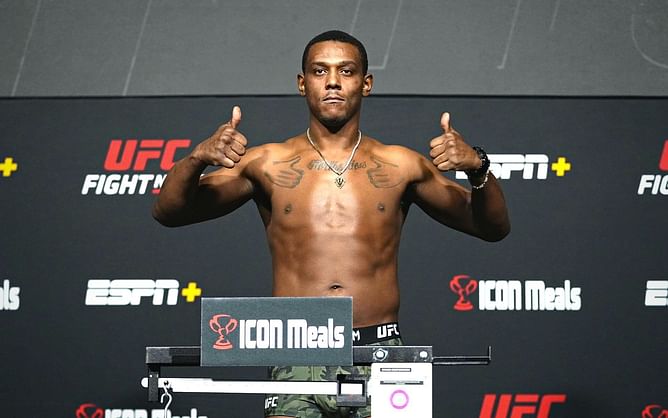 "The shoey fu***** works" - Jamahal Hill explains why he did a 'shoey' after weighing in for Johnny Walker fight