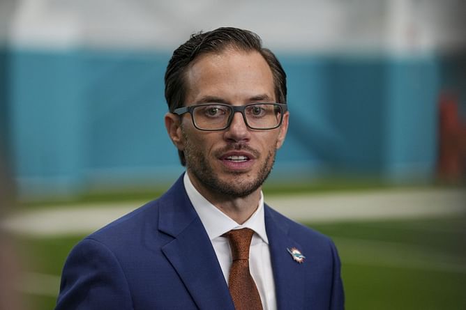 WATCH: "I'd kiss Matt LaFleur" - New Dolphins HC Mike McDaniels' recent interview was nothing short of cringeworthy